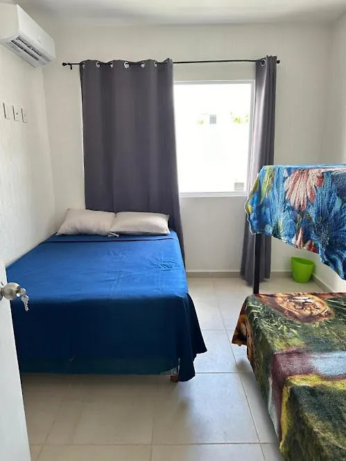 Sirena Varada Playa del Carmen 0*,  México